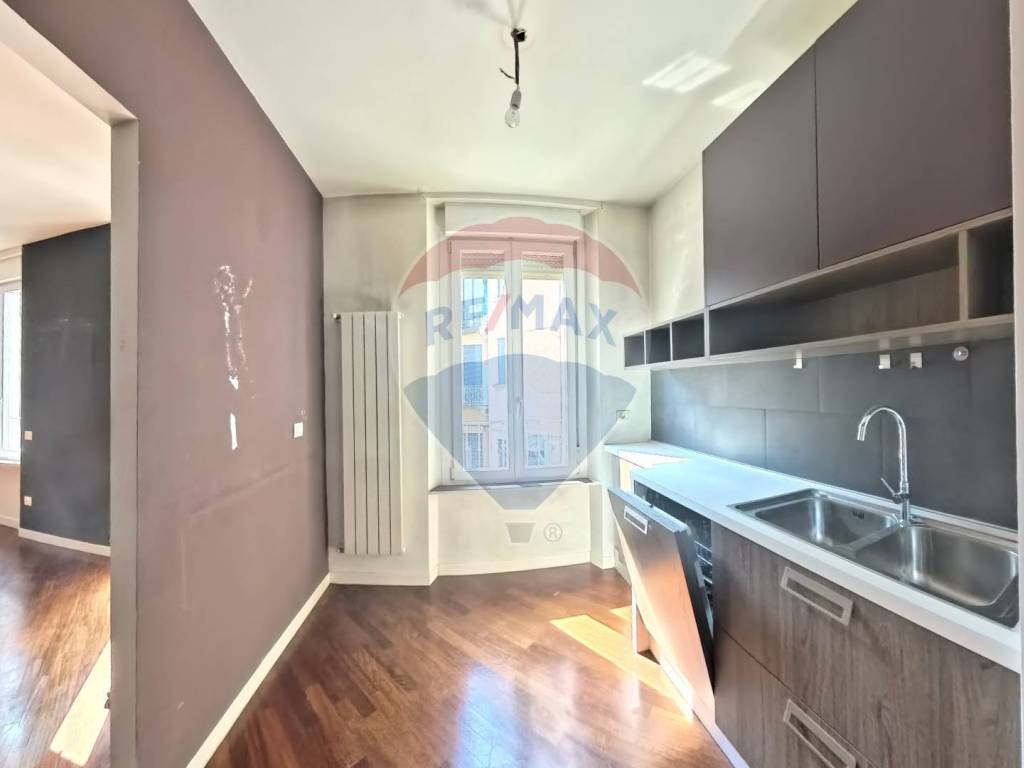 Appartamento a Luino in Via Bernardini Luini, 7 - Foto 5