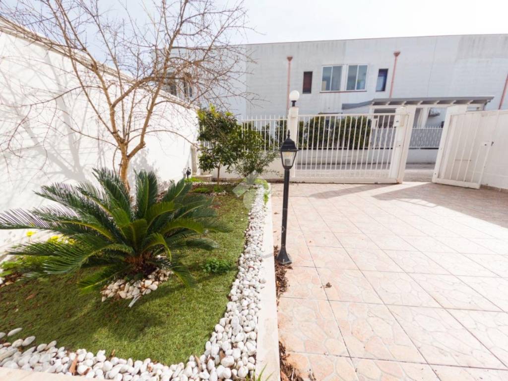 Villetta a schiera a Manfredonia in Via dei cormorani - Foto 4