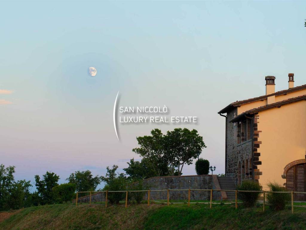 Rustico / casale a Montevarchi in Via Ammiraglio Burzagli - Foto 2
