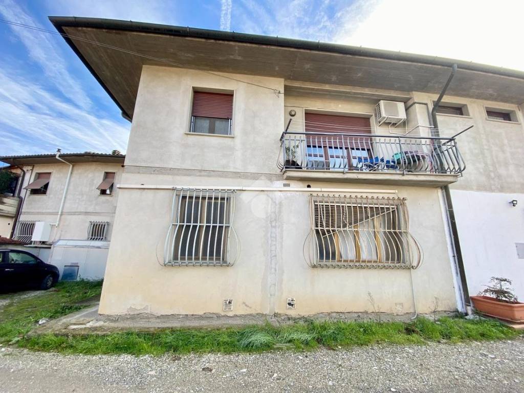 Appartamento a Serravalle pistoiese in Via Provinciale Montalbano, 460 - Foto 5
