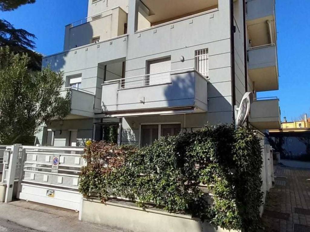 Appartamento a Rimini in Via Giuseppe Baretti, 23 - Foto 2
