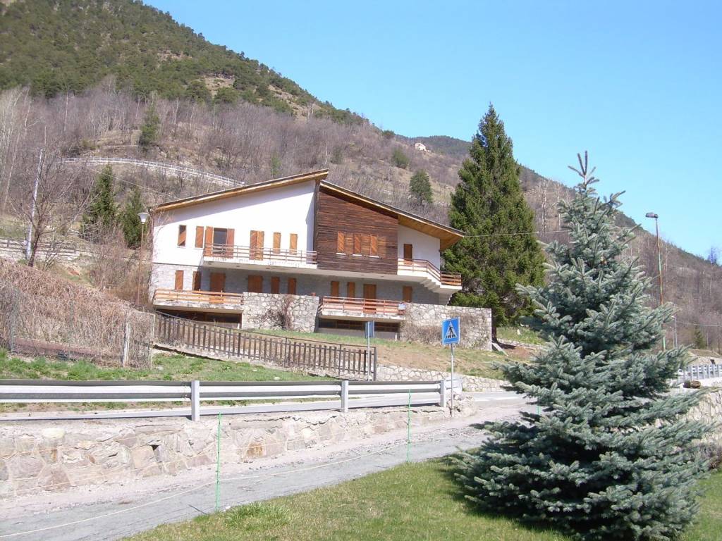 Palazzo / stabile a Valpelline in Frazione Cleyva 12/13 - Foto 2