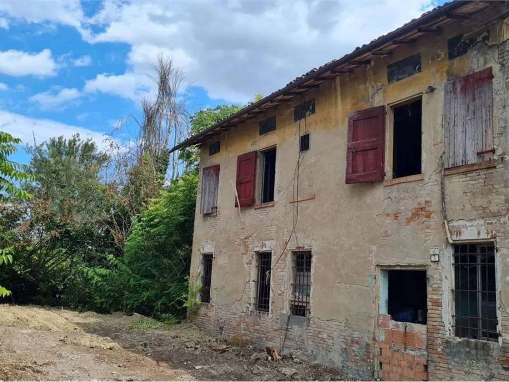 Rustico / casale a Castelfranco emilia in Via Buonvino S.N.C. - Foto 3