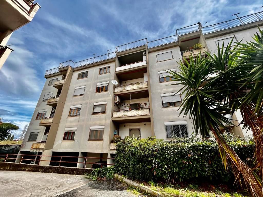 Appartamento a Nettuno in Piazza Giorgio La Pira - Foto 1