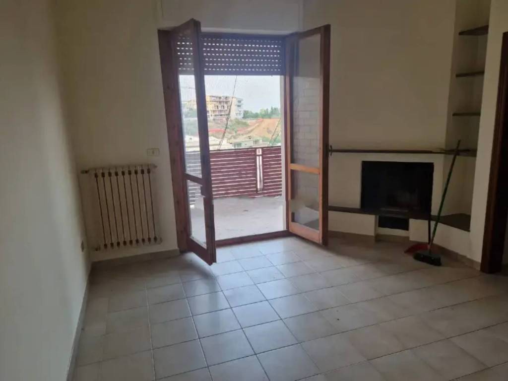 Appartamento a Montescaglioso in Viale Europa - Foto 4