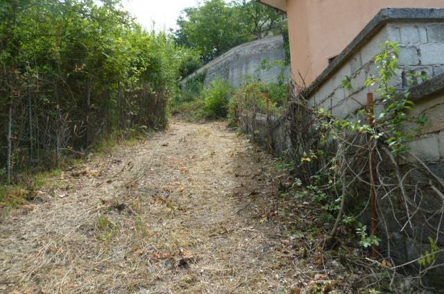 Terreno a Pereto in Via della Fonte Vecchia - Foto 3
