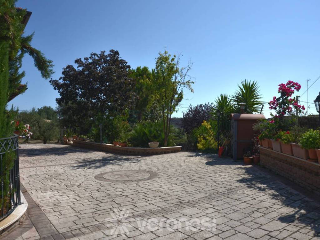 Villa a Lanciano in Contrada Villa Elce - Foto 4