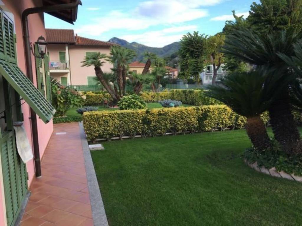 Villa a Ventimiglia in Via Edmondo de Amicis - Foto 2