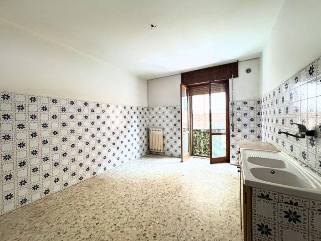 Appartamento a Lucera in Via Bruno Buozzi, 10 - Foto 4