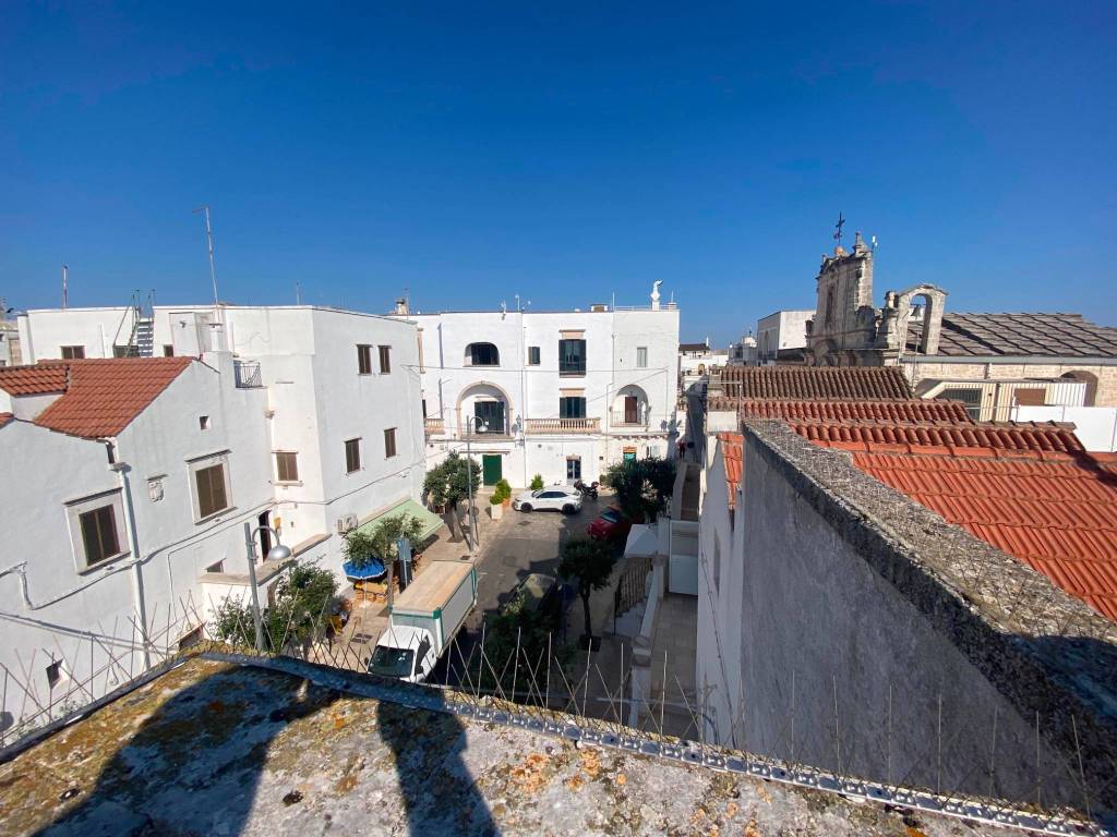 Casa indipendente a Cisternino in Via Regina Margherita, 19 - Foto 2