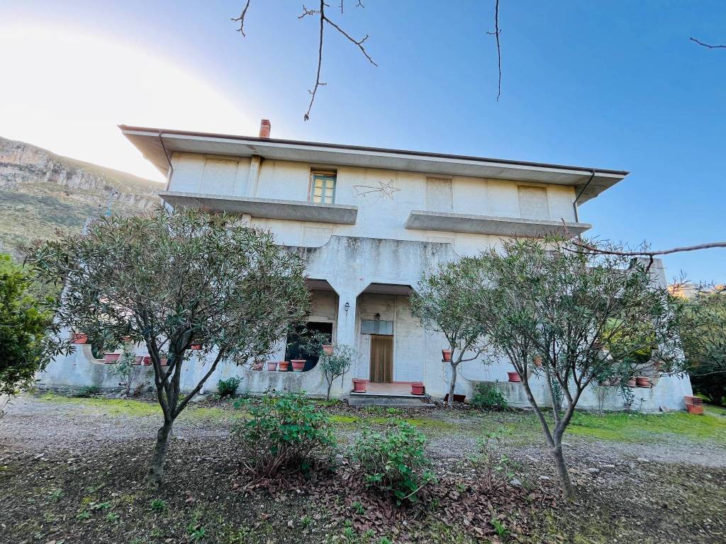 Palazzo / stabile a Collesano in Contrada Croce - Foto 2