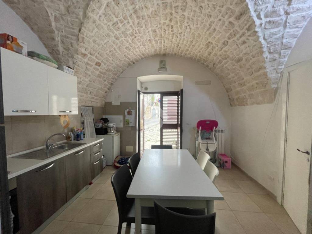 Casa indipendente a Ceglie messapica in Largo Ombracchio, 4 - Foto 4