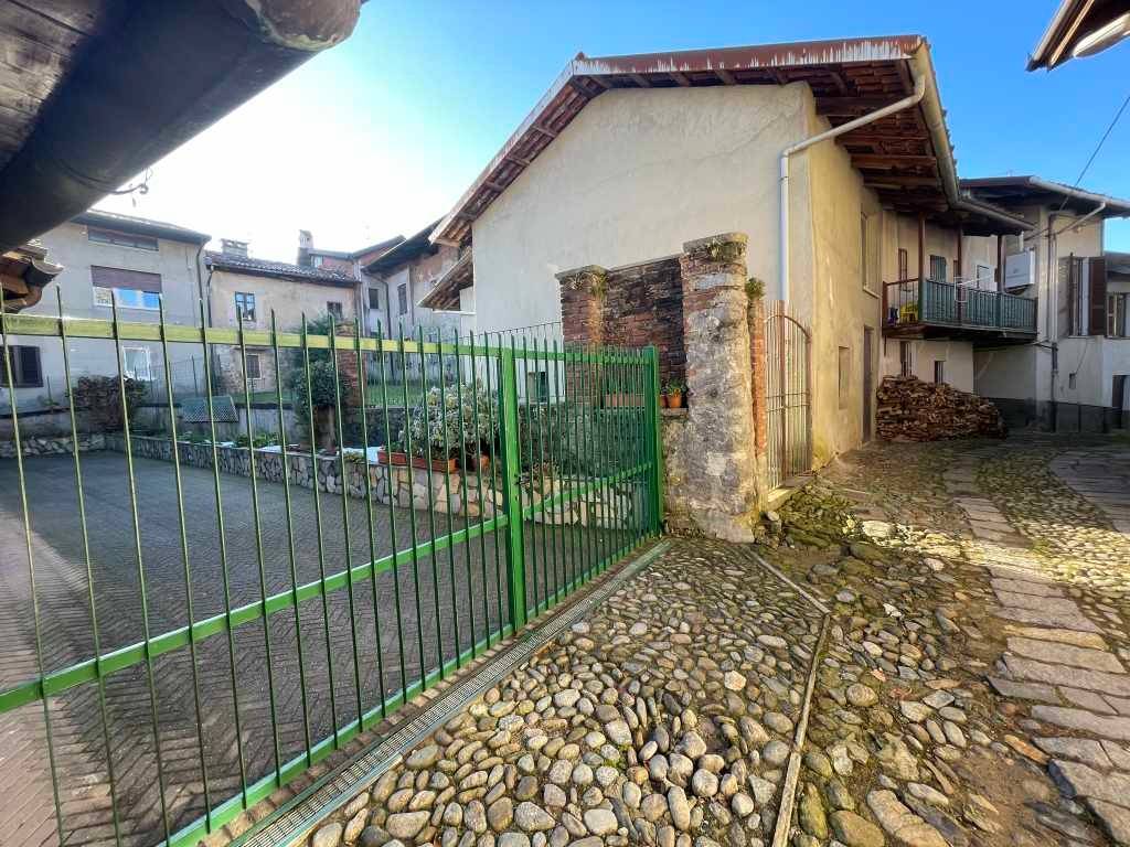 Casa indipendente a Biella in Strada Cantone Gruppo - Foto 4