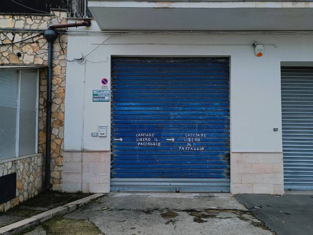 Box / garage a Foggia in Via Lucera, 84 - Foto 2