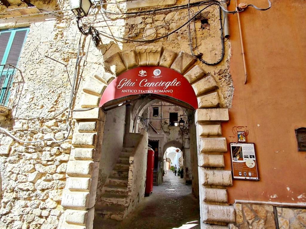 Immobile a Formia in Vico del Teatro - Foto 4