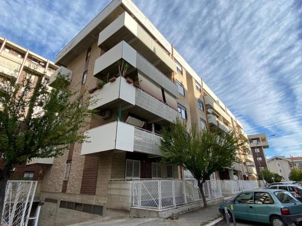 Appartamento a Foggia in Via Padre Ardelio della Bella, 4 - Foto 2