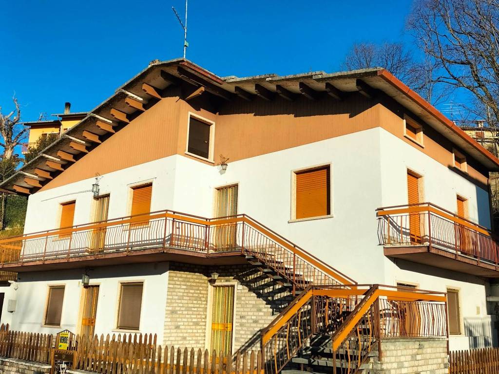 Palazzo / stabile a Erbezzo in Via Fasani di Sopra - Foto 2