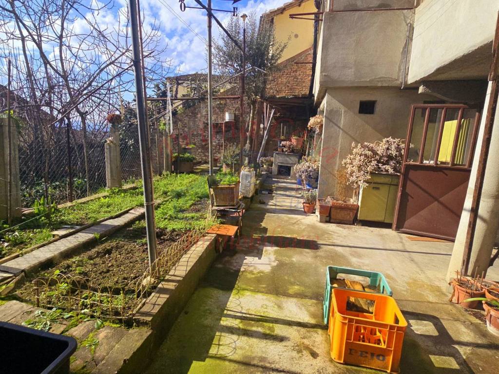Rustico / casale a Castagnole delle lanze in Via Vittorio Alfieri - Foto 3