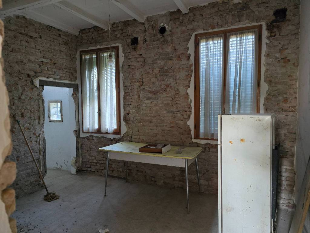 Casa indipendente a Ficarolo in Via Cesare Battisti - Foto 4