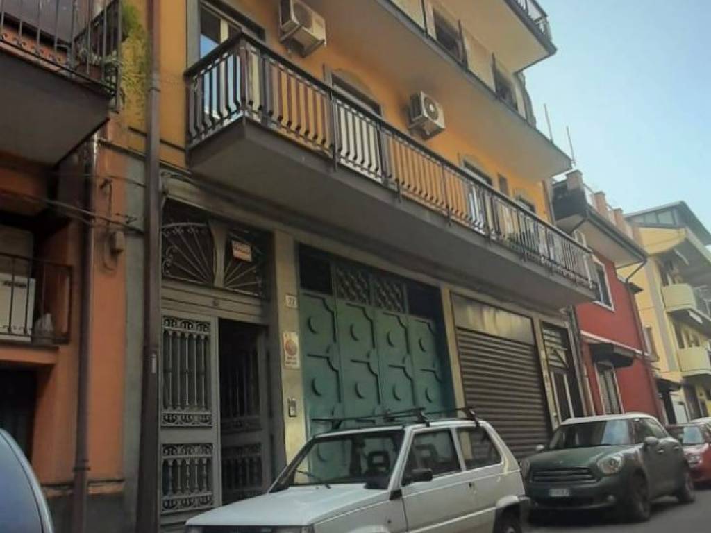 Appartamento a Paternò in via Pasubio, 23 - Foto 2