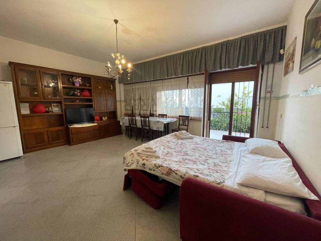 Appartamento a Terracina in Viale Circe - Foto 2