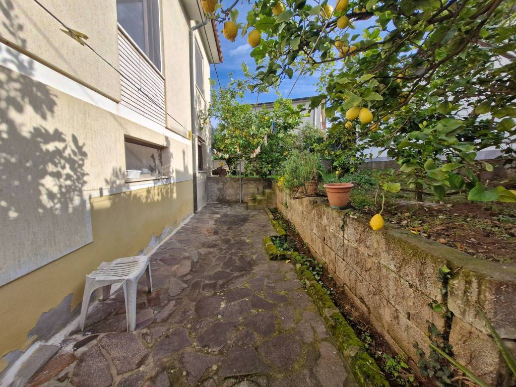 Villa a Campiglia marittima in Via Gaetano Donizetti - Foto 5