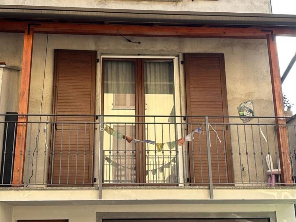 Villa a Olginate in Via 4 Novembre, 18 - Foto 2