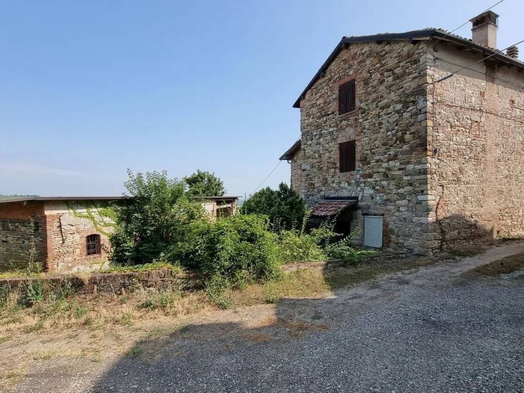 Rustico / casale a Pianello val tidone in Arcello S.N.C. - Foto 2