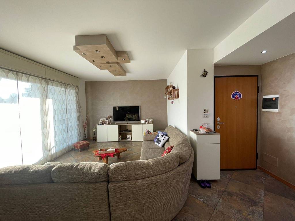 Attico / mansarda a Caronno pertusella - Foto 4