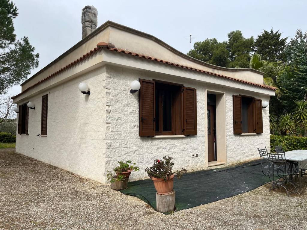 Villa a Francavilla fontana in Contrada Fontanella - Foto 3