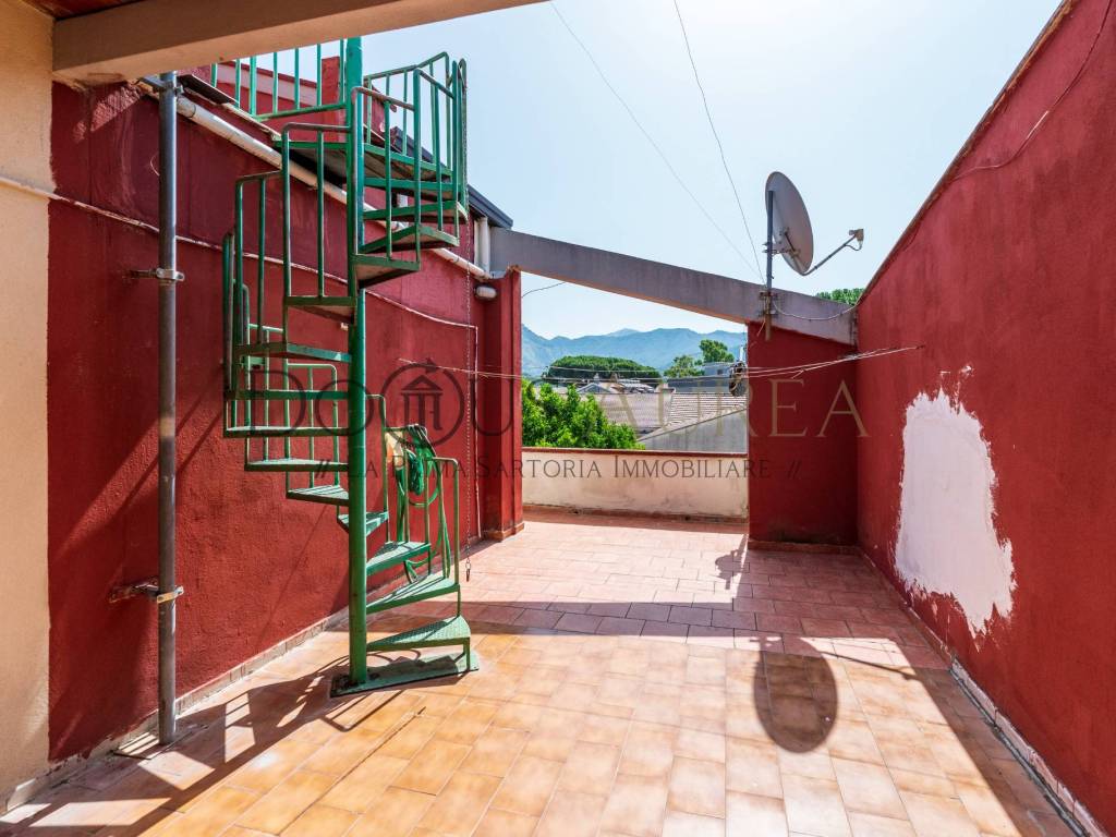 Villa a Baronissi in Via Francesco Longo - Foto 2