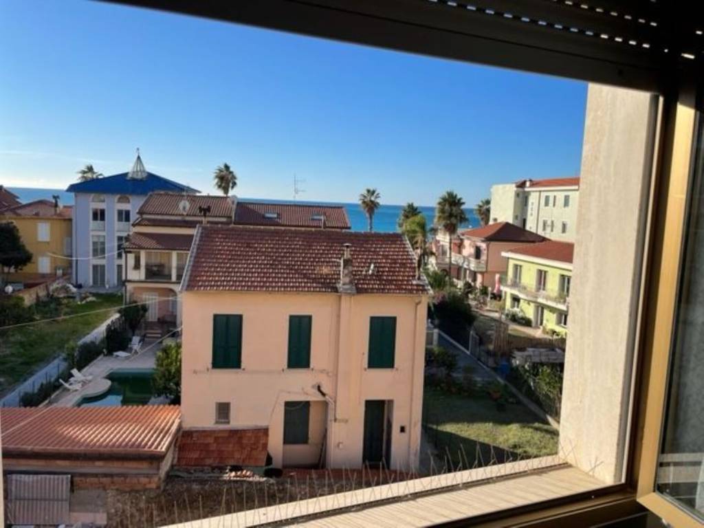 Appartamento a Ventimiglia in Via Asse, 56 - Foto 3