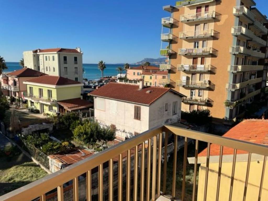 Appartamento a Ventimiglia in Via Asse, 56 - Foto 4
