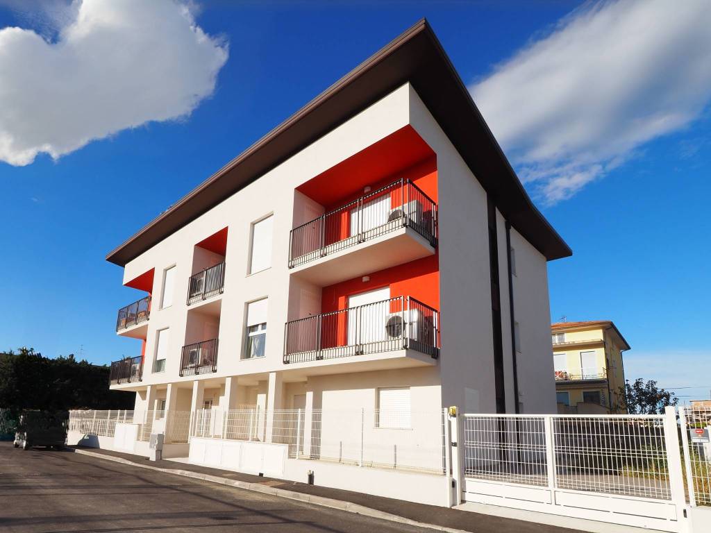 Appartamento a Civitanova marche in Via Villafranca, 27 - Foto 2