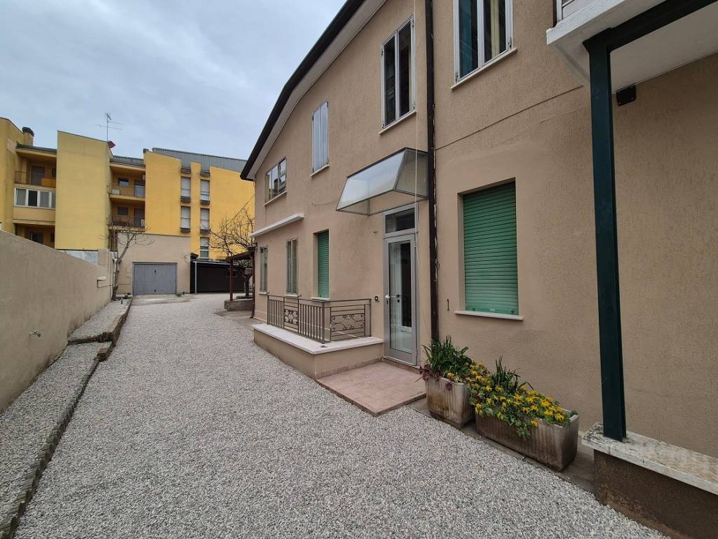 Appartamento a Cerea in Via Anton Maria Lorgna, 27 - Foto 2