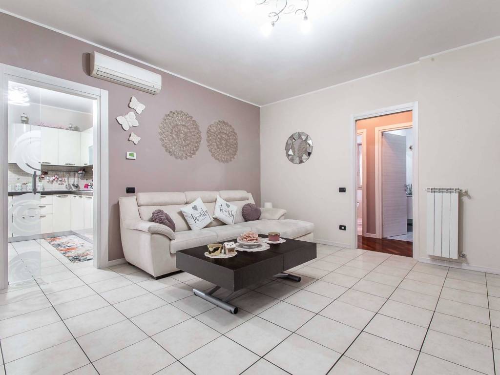 Appartamento a Gorla minore in Via Umberto Saba - Foto 4