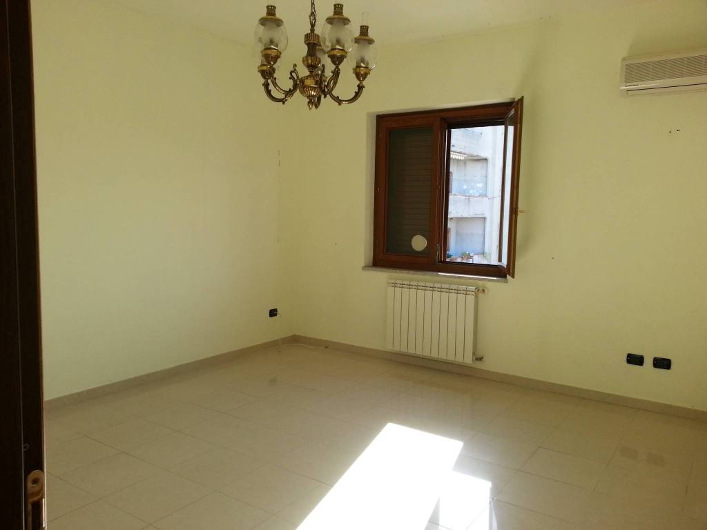 Appartamento a Bianco in Via Leonardo Da Vinci - Foto 3