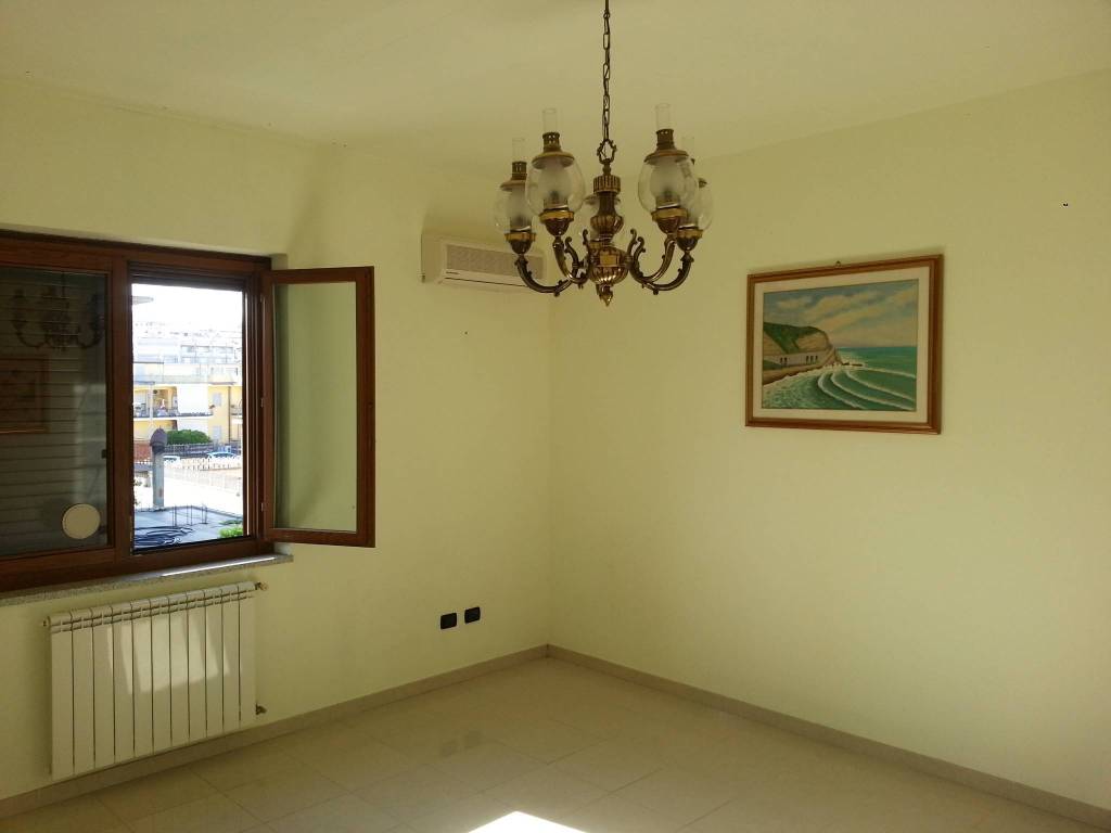 Appartamento a Bianco in Via Leonardo Da Vinci - Foto 4