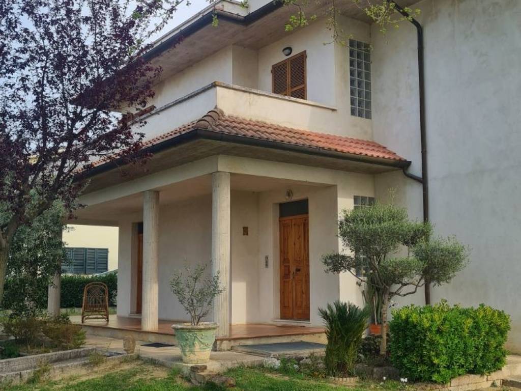 Villa a Monte roberto in Via Giovanni Falcone - Foto 2