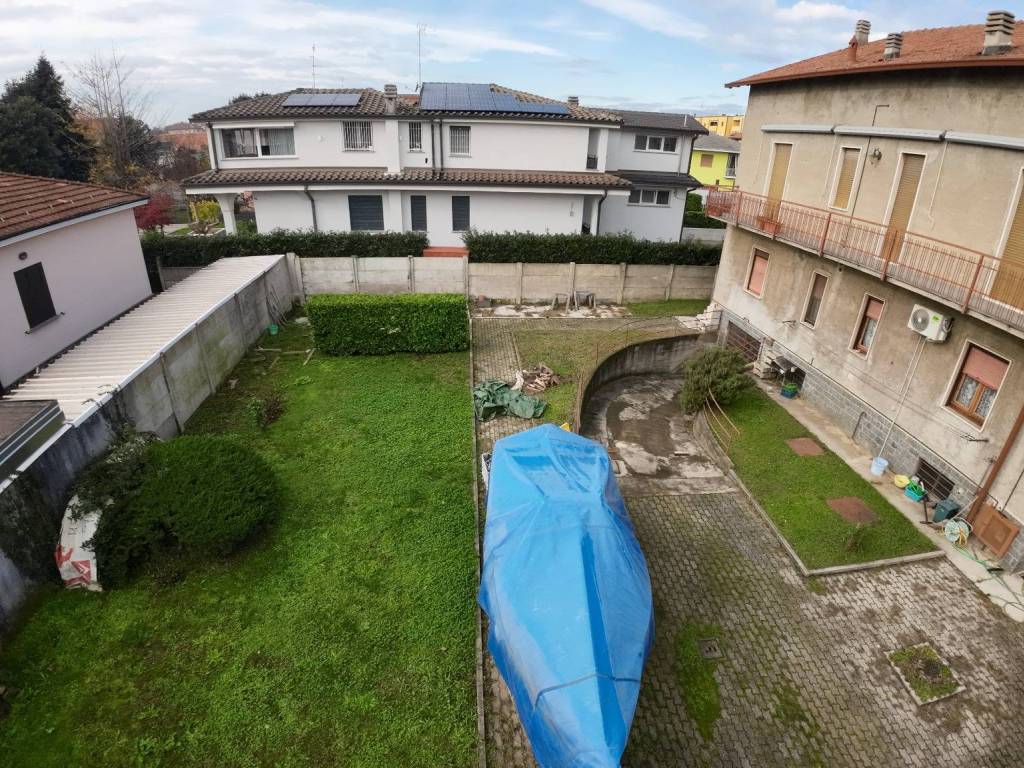 Villa a Caronno pertusella in Vicolo Gradisca, 51 - Foto 2