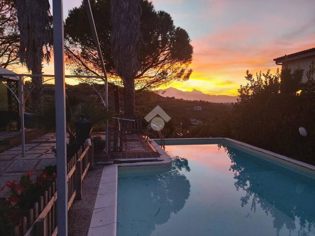Villa a Pescara in Str. Vicinale S. Michele, 79 - Foto 2