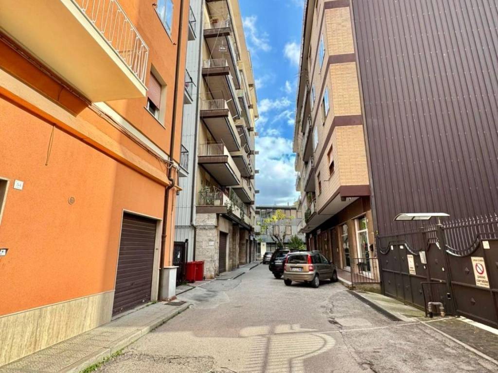Appartamento a Avellino in Via Giosuè Carducci - Foto 4