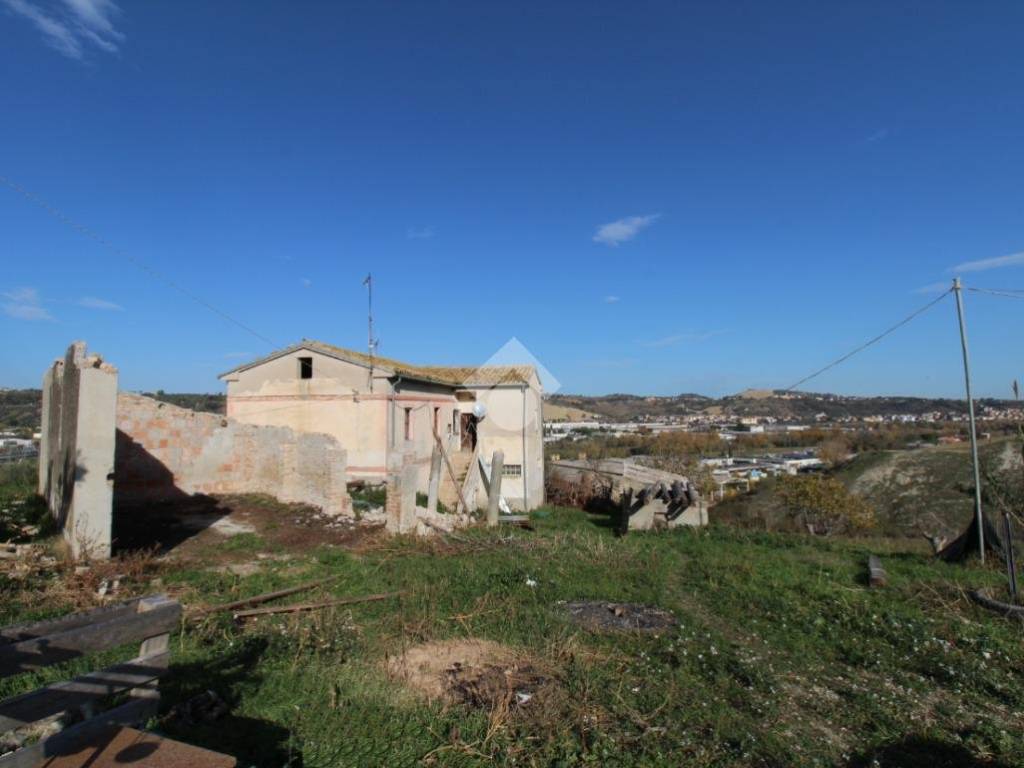 Rustico / casale a Castellalto in Contrada Montecchia - Foto 2