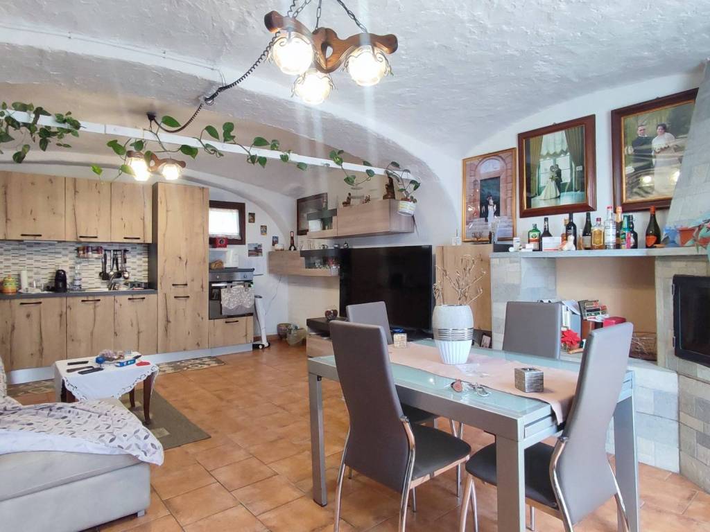 Appartamento a Revello in Via Rivarola - Foto 2