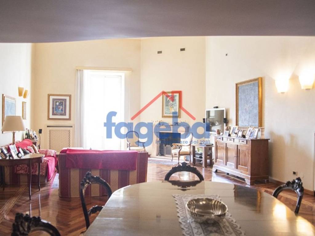 Appartamento a Trani in Piazza Libertà, 6 - Foto 2