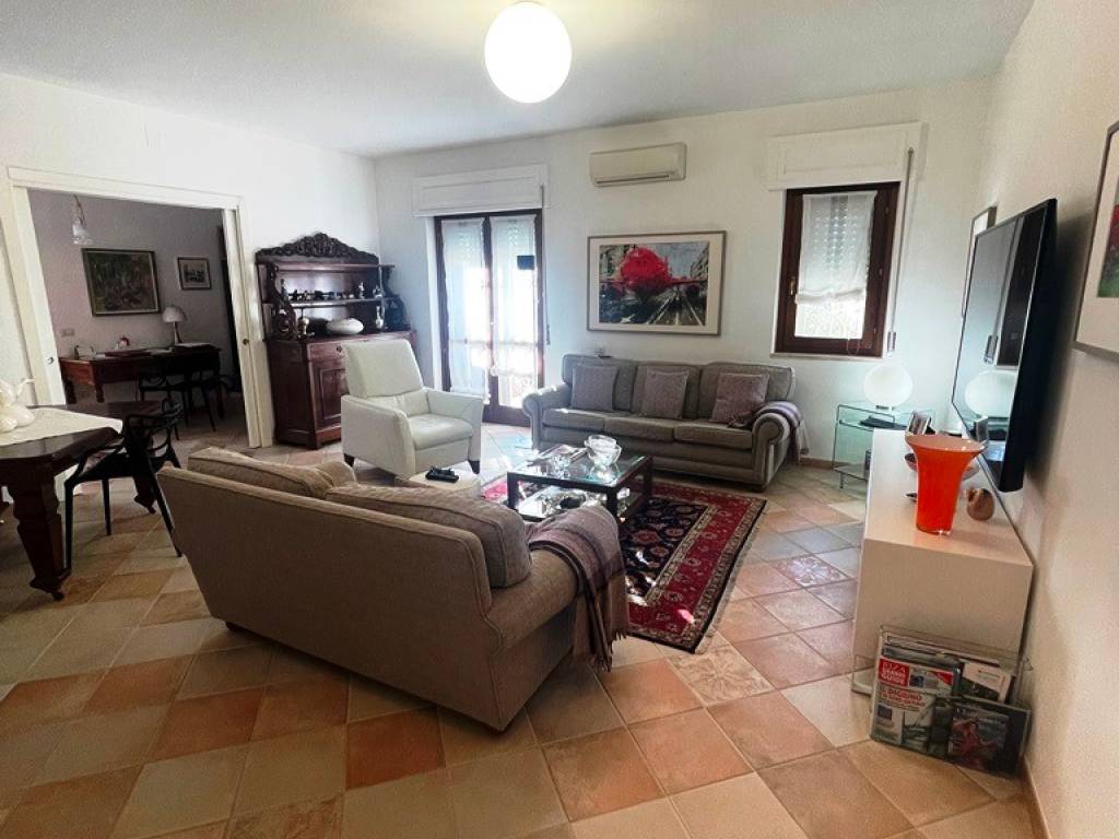 Appartamento a Castrolibero in Via Enzo Ferrari - Foto 3