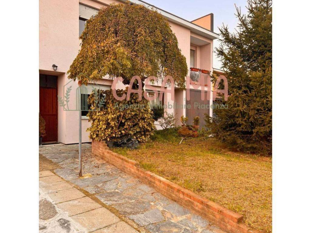 Villetta a schiera a Calendasco in Co trebbia - Foto 2