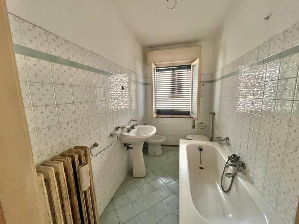 Villa a Moglia in Via Giuseppe Garibaldi, 48 - Foto 4