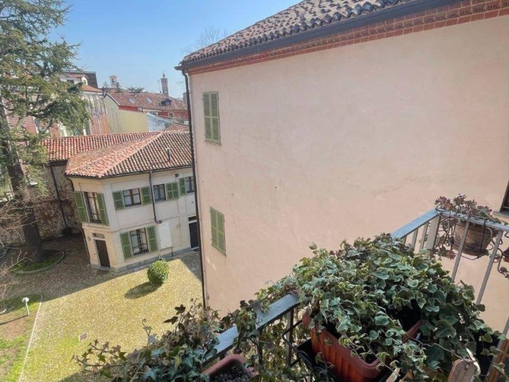 Appartamento a Asti in Via Giovanni Giobert, 21 - Foto 2