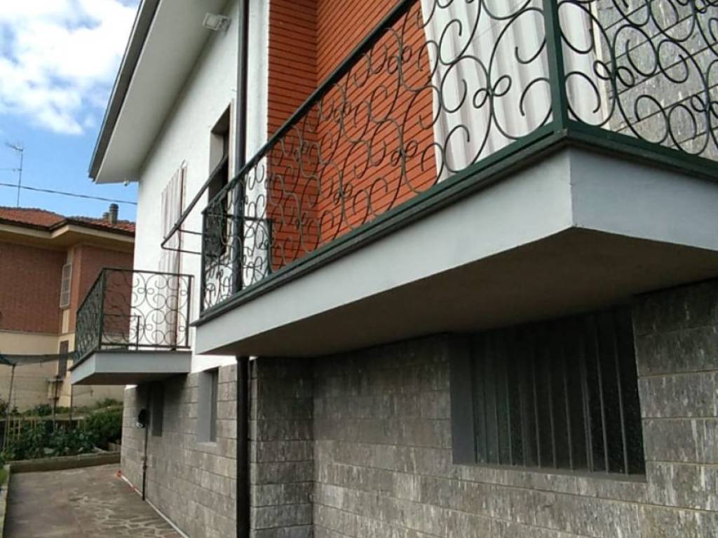 Villa a Cavaglià in Via Generale Pietro Giovanni Salino - Foto 3